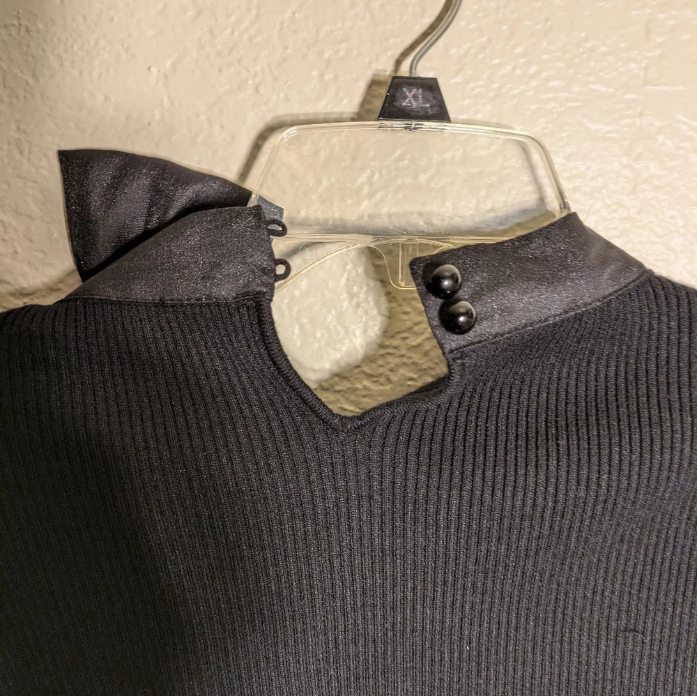 Chic Wish Black Sweater with Bow Detailsize Small - Picture 8 of 10